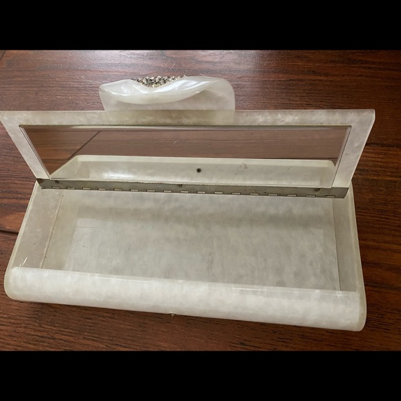 Wilardy rare vintage lucite clutch - Picture 3 of 8